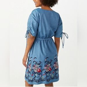 Embroidered  Boho Chambray Dress Split Neckline Belted EUC Size 16